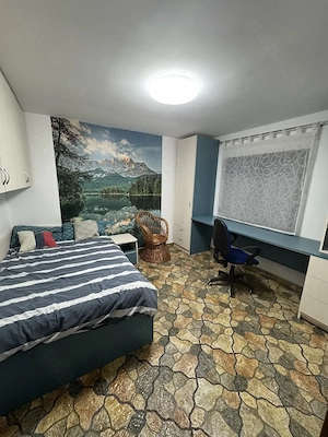Vand apartament cu 3 camere decomandat