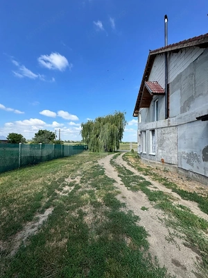 Casa 180mp, zona Sfantu Gheorghe - Iernut  - imagine 4