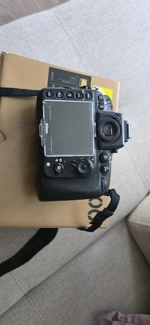 Aparat foto DSLR Nikon D800 (5.900 cadre)