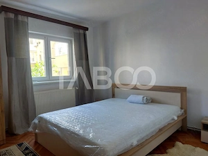 Apartament spatios 2 camere decomandate pivnita zona Dioda Sibiu - imagine 6
