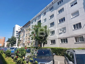 Apartament spatios 2 camere decomandate pivnita zona Dioda Sibiu