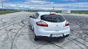 vind Renault Megan euro6 - imagine 3