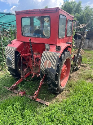 Vând tractor International cu utilaje  - imagine 3