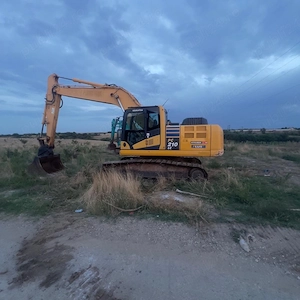 Inchiriez Excavator  - imagine 3