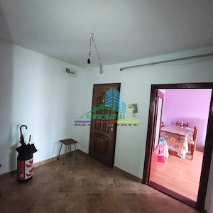 Apartament 3 camere si mansarda (zona Liceul nr.1 ) - imagine 8