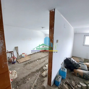 Apartament 3 camere si mansarda (zona Liceul nr.1 ) - imagine 9