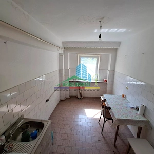 Apartament 3 camere – Ultracentral Focșani | - imagine 2