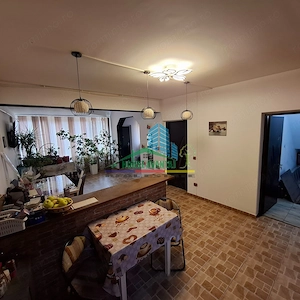 Casa în inima Focșaniului - liniște, confort și tot orașul la câțiva pași - imagine 5