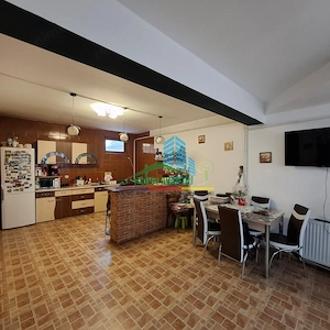 Casa în inima Focșaniului - liniște, confort și tot orașul la câțiva pași - imagine 3
