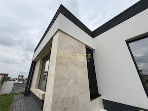Casa moderna parter   3 Camere   2 Bai   Dressing   2 minute STV - imagine 4