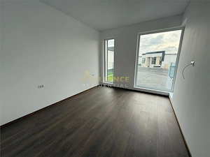 Casa moderna parter   3 Camere   2 Bai   Dressing   2 minute STV - imagine 12