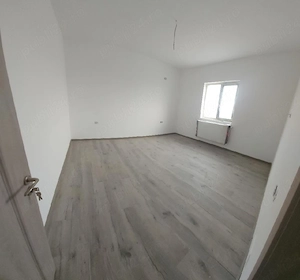 Individuală cu incalzire in pardoseală, mutare rapida, P+1E+Pod, 5 camere, 400 sau 500 mp teren - imagine 6