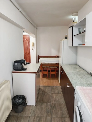 Garsoniera, 30mp - zona Cetate - imagine 2