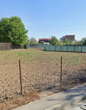 Teren Mărăcineni 