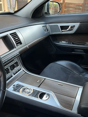 Jaguar xf 2.2 diesel in satre foarte buna - imagine 9