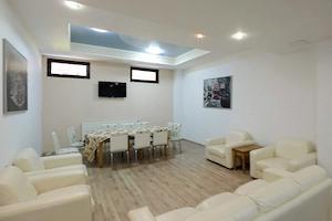 Garsoniera cu vedere la partia Clabucet , Predeal, Brasov - imagine 13