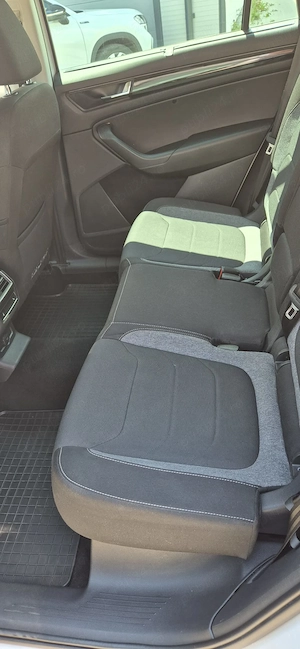 Skoda Kodiaq 2.0 TDI 4X4 DSG Drive 125 - Factura cu TVA deductibil - imagine 9