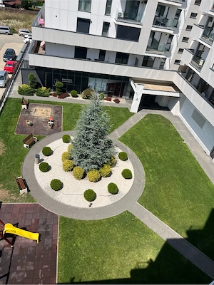 Proprietar inchiriez apartament 3 camere in bloc nou,cu parcare subterana inclusa in pret 680eur 