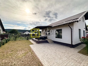 Casa Parter de vanzare,in Hemeius. Mobilata complet. Finalizata in 2024.