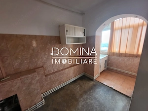 Vânzare apartament cu 2 camere, decomandat, Aleea Plopilor - imagine 2
