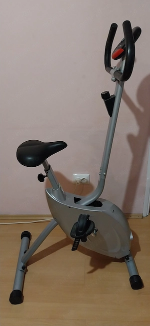 Vand bicicleta de camera 