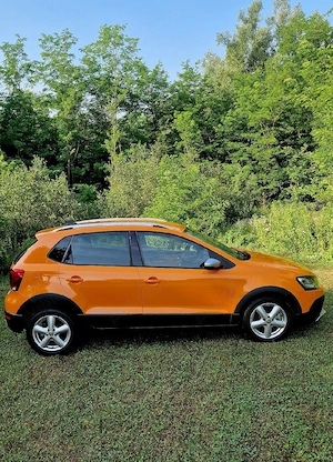 Polo CROSS 1.6 Tdi 105 Cai Manual - imagine 3
