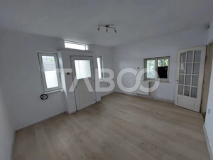 Spatiu birou de inchiriat 40 mp compartimentat zona Turnisor Sibiu - imagine 2