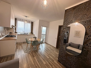 Apartament 2 camere zona Razoare