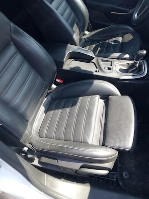 Dezmembrez opel insignia OPC an 2011 - imagine 3