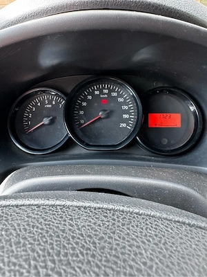 Vand Dacia Logan 1.2 benzina 2013 - imagine 8
