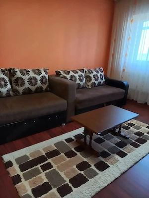 Închiriere apartament 2 camere  cu centrală proprie B-dul Bucuresti. 