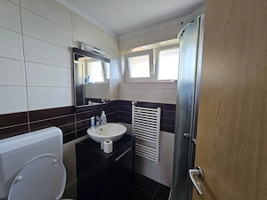 Apartament 2 Dormitoare, 2 Bai, Dumbravita, Curte interioara cu loc de joaca - imagine 8
