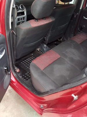 Dacia Sandero 2010  - imagine 3