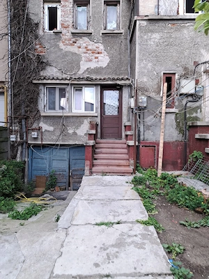Locuință în vilă, aprox. 67 mp total, curte comună   zona centrală, Strada Gazelei - imagine 10