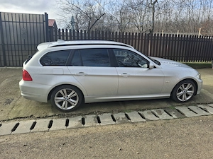 BMW 320d combi an 2011 - imagine 3