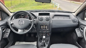 Dacia Duster 1.5 Dci 110 CP 4x2 Prestige - imagine 8