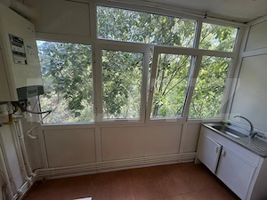Apartament 3 camere decomandat, etaj 3, Rovine, zona Posta din Rovine - imagine 10