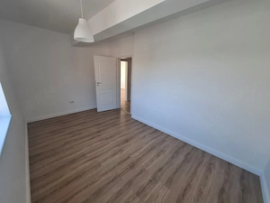 Branduselor (complex nou)   ap. 3 camere, etaj 2, finisat, partial mobilat, cu parcare+boxa - imagine 3