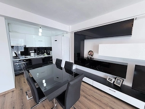 vind apartament decomandat , 80 mp doua camere decomandat etaj 7  - imagine 2