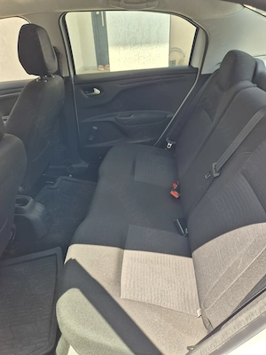 Peugeot 301 1.2 - imagine 5