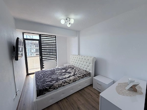 Apartament de vânzare - 3 camere  - imagine 8
