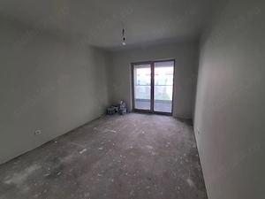Str. M. Eminescu   BLOC NOU   apartament situat la etajul 1, partial finisat - imagine 4