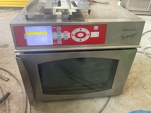 Cuptor convectomat patizerie  220 V cu umidificare