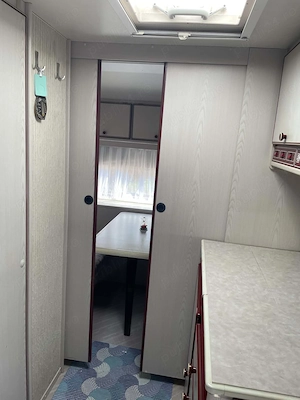 Rulotă Knaus, două camere, panou 450 W - imagine 5