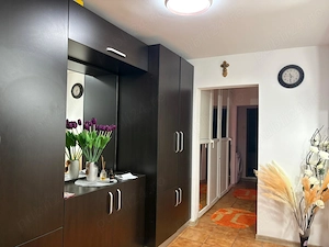 Vând apartament cu trei camere decomandat  - imagine 8