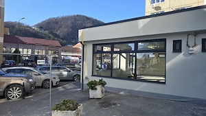 Inchiriez spatiu comercial 70mp utili,Centrul Civic, Brasov, 1.500euro - imagine 4