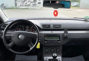 Volkswagen Passat B6 2.0 TDI 140 CP Euro 5  - imagine 5