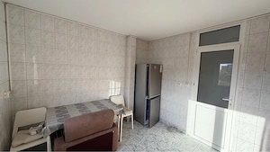 Proprietar!Brancoveanu 2 camere 5 8 61mp 4 minute de METROU SI PARC MOBILAT LUMINOS( orientareVEST) - imagine 4
