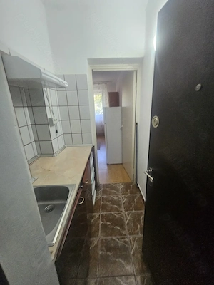Garsoniera , zona Nord, strada Republicii