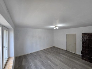vand casa in Petrila  - imagine 6
